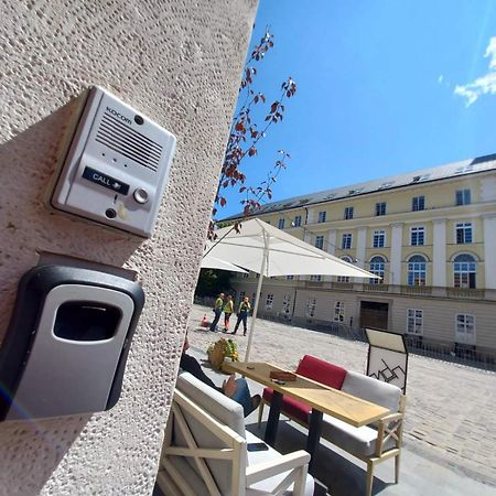 Peaceful Studio On Rynok Square Lviv Luaran gambar