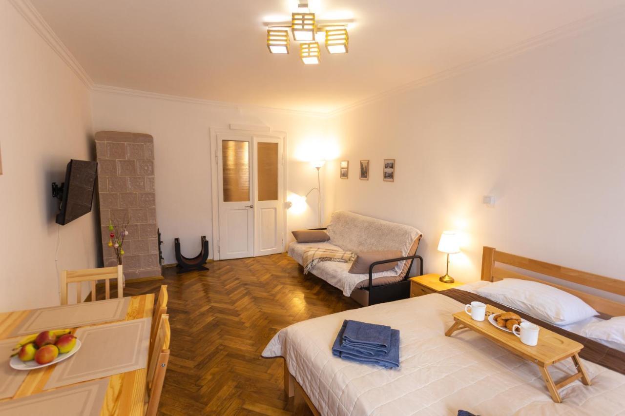 Peaceful Studio On Rynok Square Lviv Luaran gambar