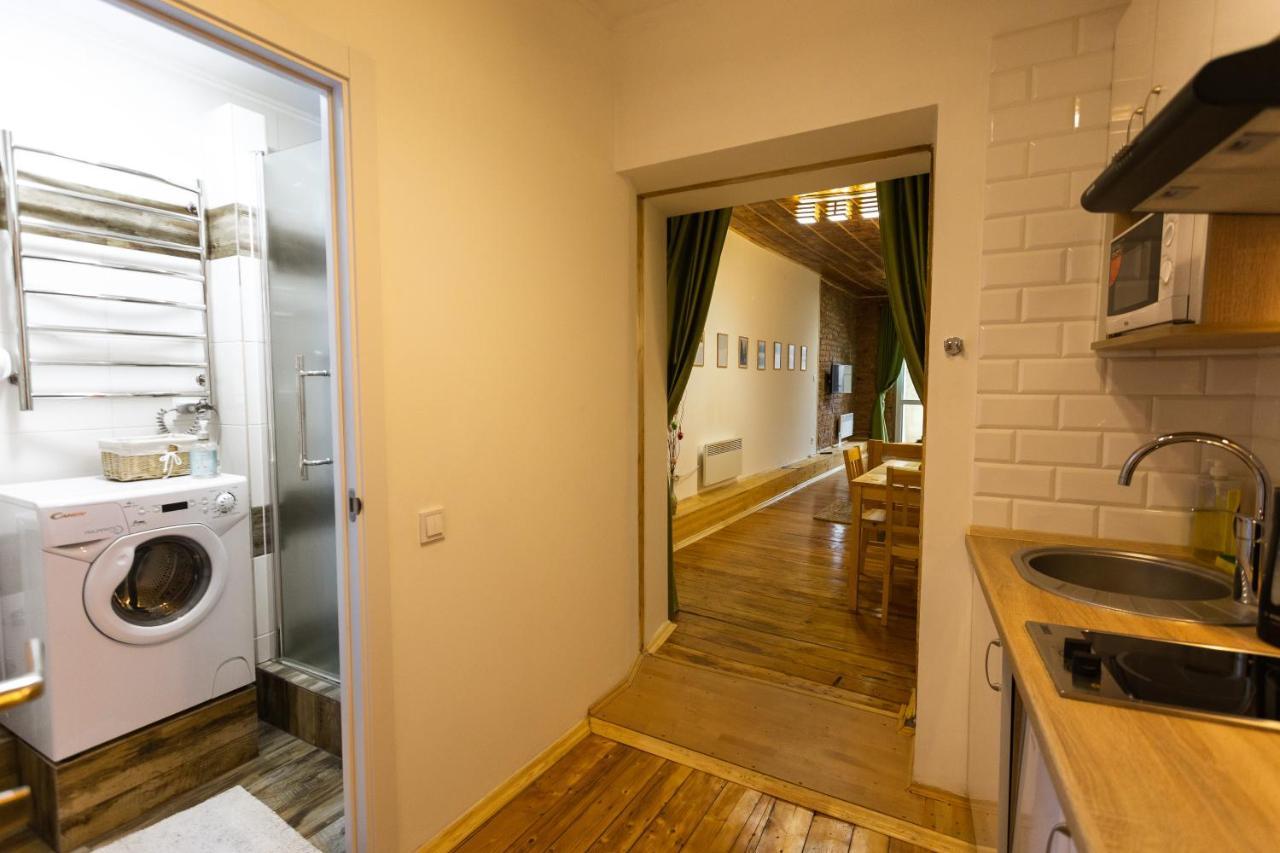 Peaceful Studio On Rynok Square Lviv Luaran gambar